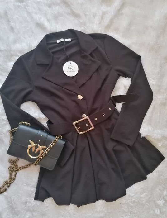 Chicaca Czekoladowy elegancki kombinezon z paskiem i złotymi guzikami