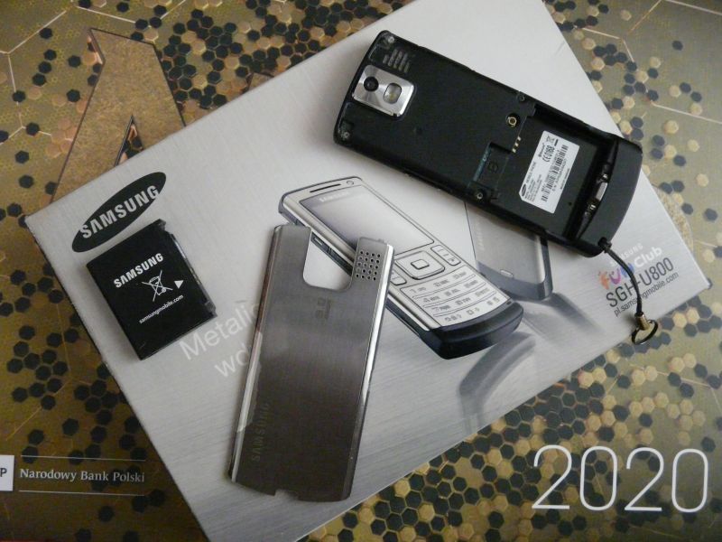 Samsung SGH-U800 + akcesoria