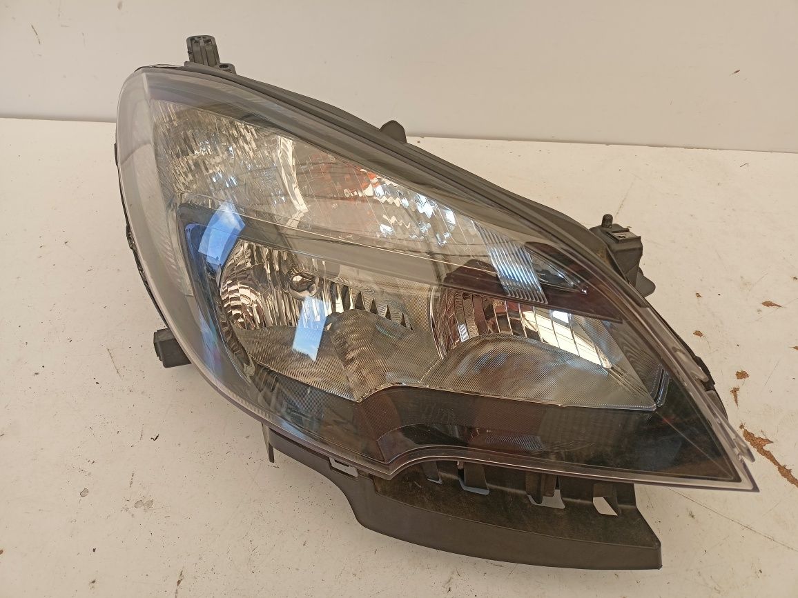 Opel Mokka A I 1 12- lampa prawy przód prawa przednia
