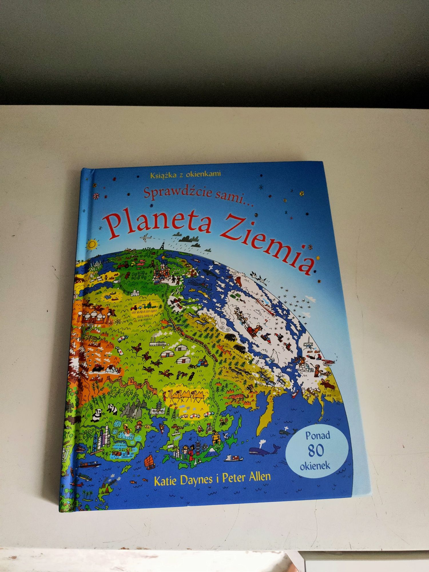 Planeta Ziemia książka z okienkiami