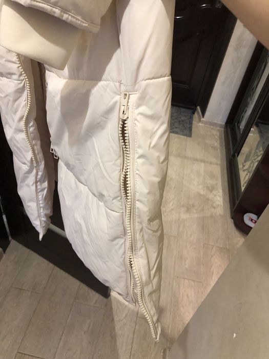 пуховик zara новий