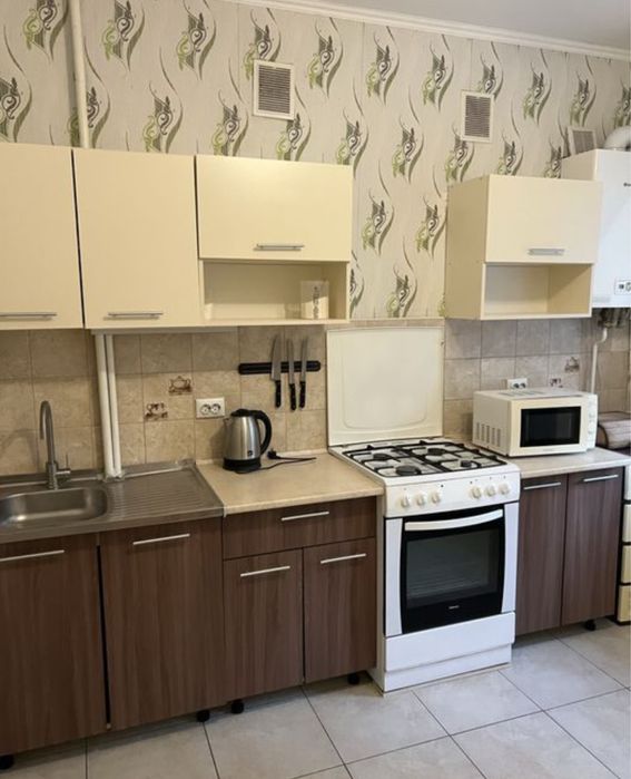 Сдам 3 комнатную квартиру можно на месяц,на 2 недели