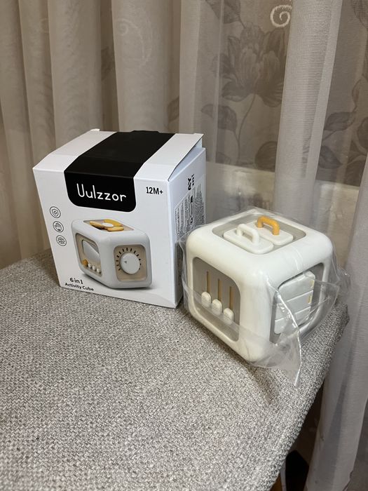 Кубик Монтессорі