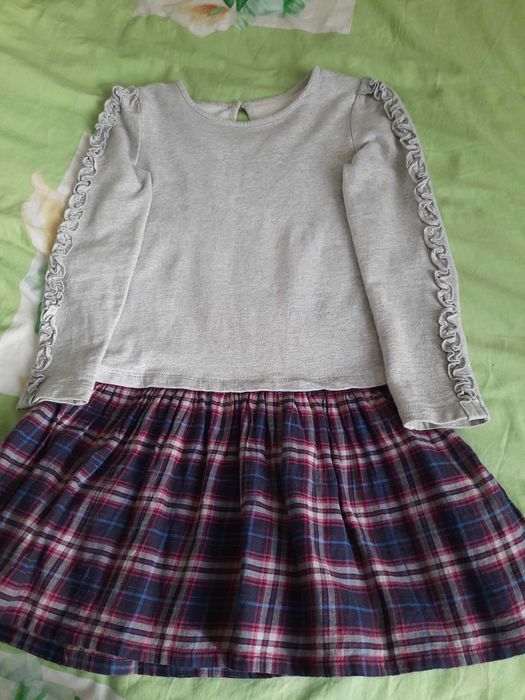 нарядное платье Zara на паетках и утепленные платья для девочек