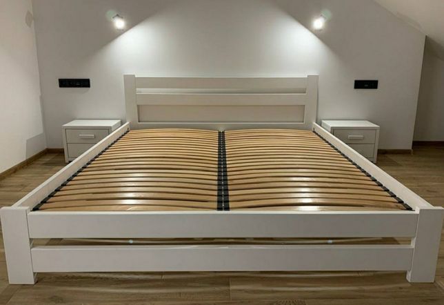 Ліжко для вашої спальні по низькій ціні та з цільного дерева