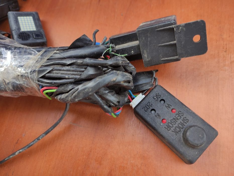 Авто сигналізація BLACK BUG