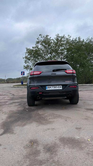Продам Jeep Cherokee 2017
