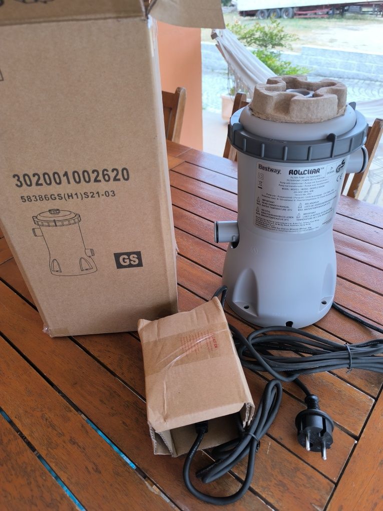 Vendo bomba de cartucho para piscina