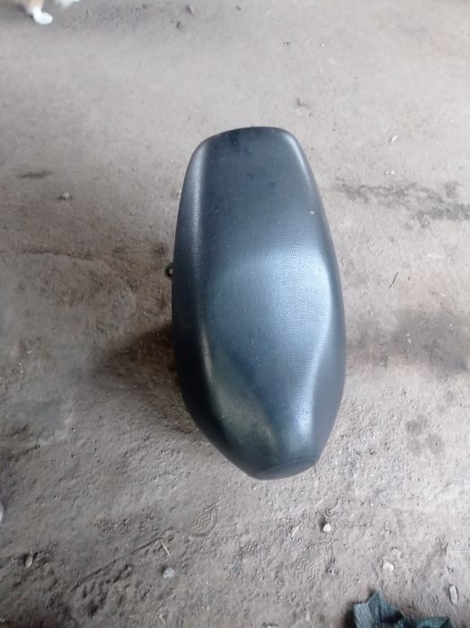 Рама, руль, сиденье и бак от скутера Yamah grand axis 100