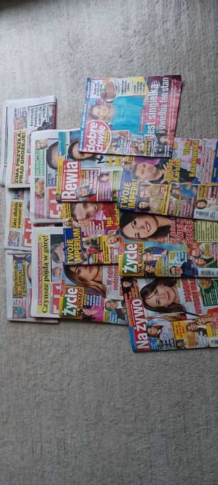 Fakt, Na Żywo, Rewia i inne gazety, czasopisma zestaw 12 sztuk