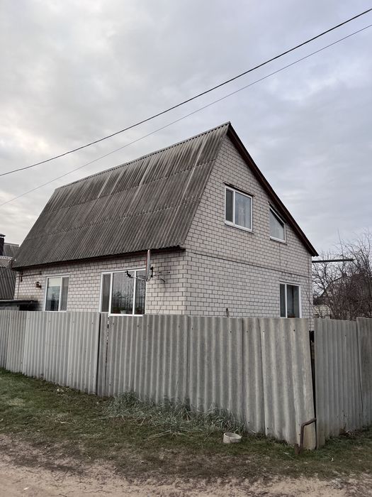 Продам свій двоповерховий будинок