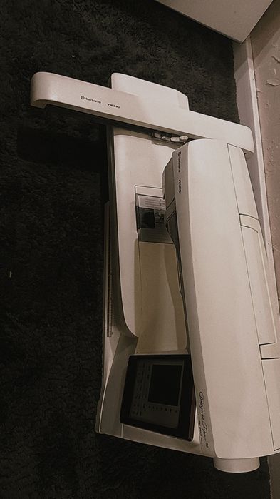 Husqvarna Viking Designer Topaz 25 - maszyno-hafciarka