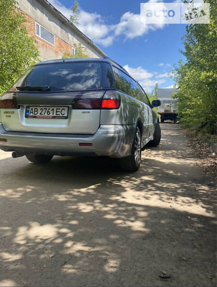 Subaru Outback 2002 2.5 бензин