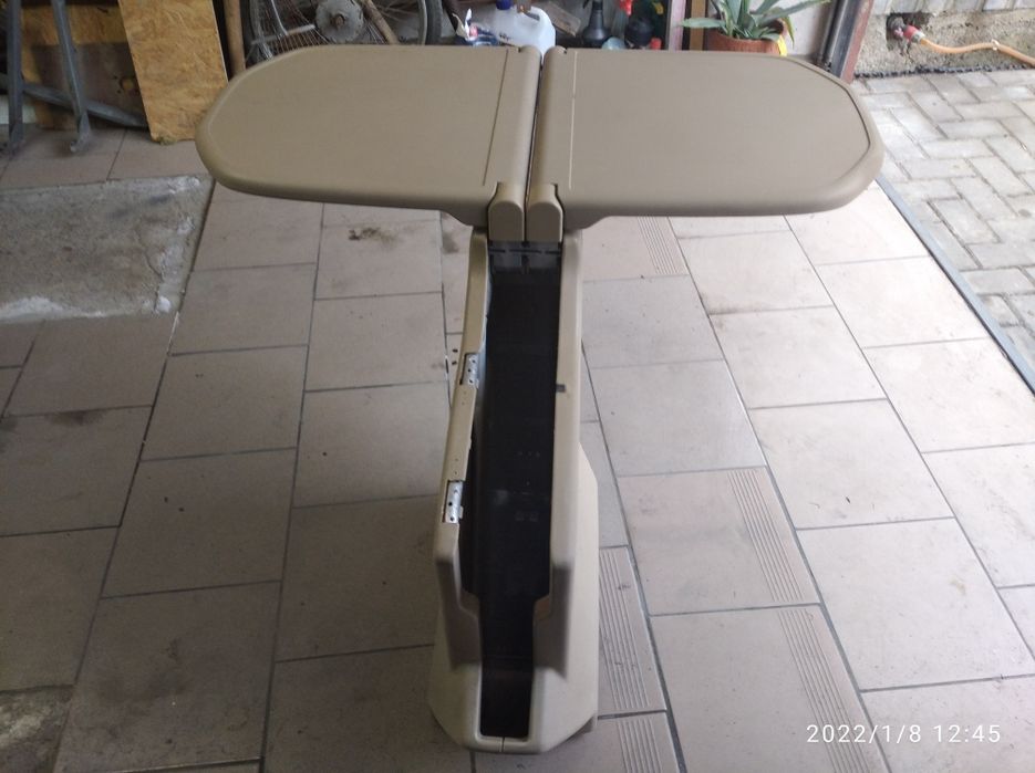 Stolik składany Mercedes Vito