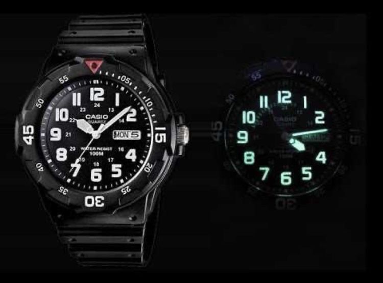Кварцевые часы Casio MRW-200H-1BVEF | WR100 | Casio Edifice | g-shock