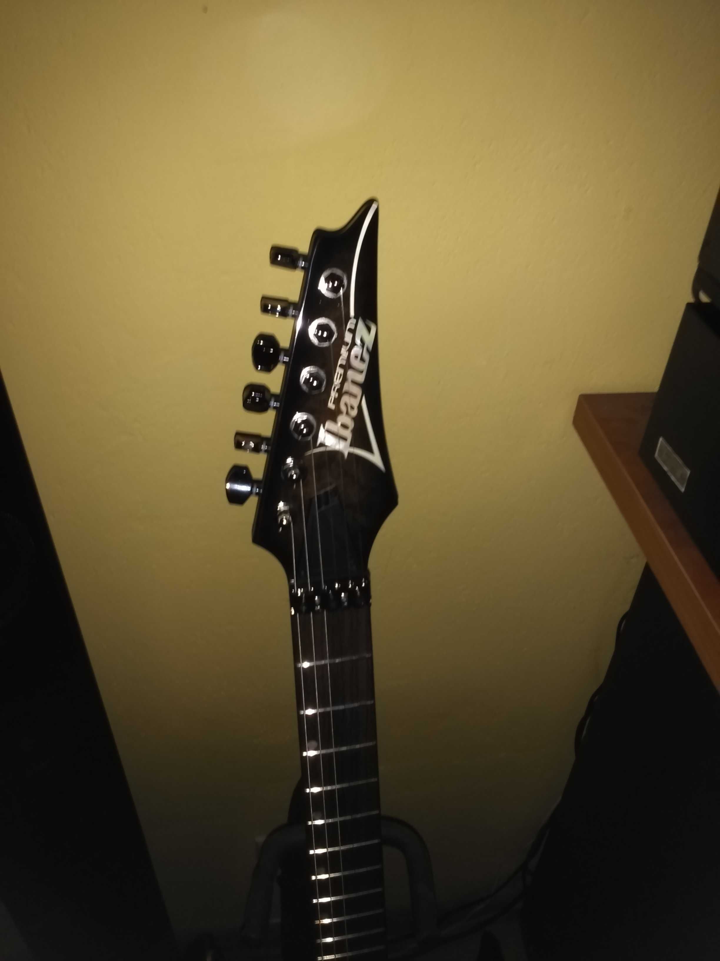 Gitara Ibanez RG 970, Boss GT-100