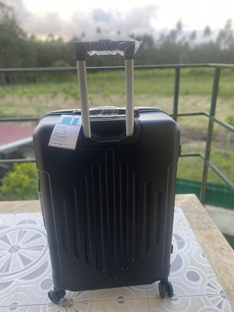 Mala de viagem nova