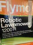 Robot koszący Flymo Nowy!