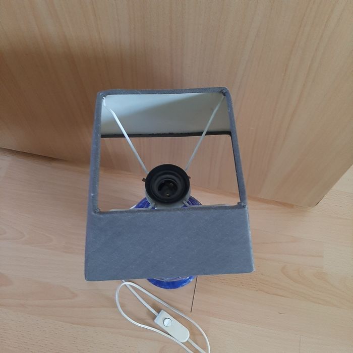 porcelanowa piękna lampka