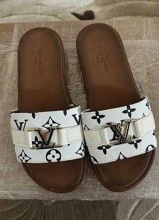 Louis vuitton шлёпанцы р. 38