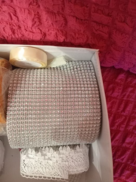Ленты, стразы, клей.  Если всё купить одним лотом, отдам за 1000гр.