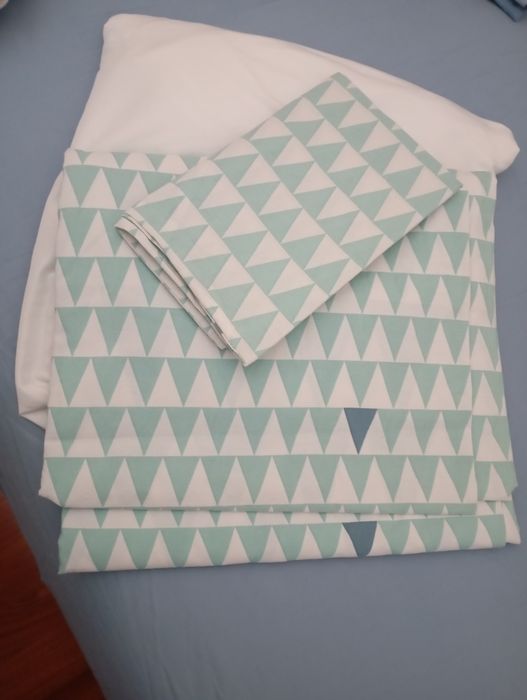 Conjunto de edredon com lençol de baixo