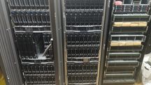 HP C7000 | 16 x HP BL460C Gen8 |