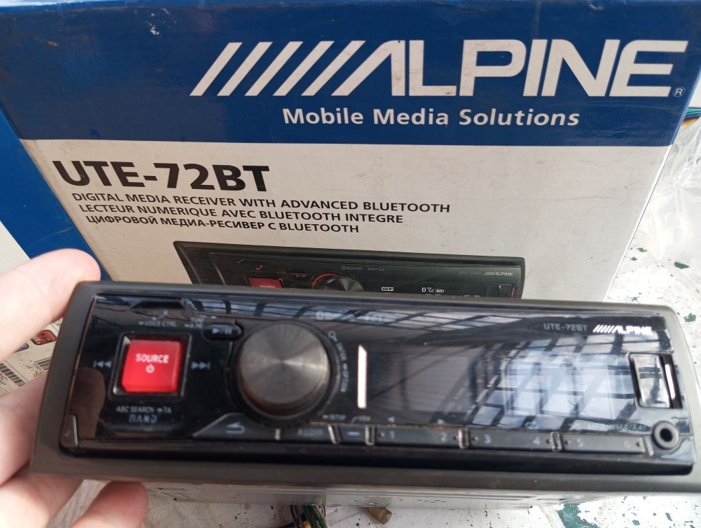 Radio samochodowe Alpina  UTE-72BT
