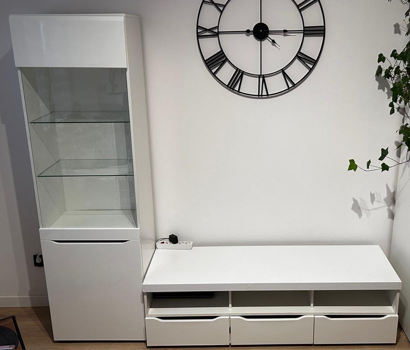 Sprzedam rtv i witryne