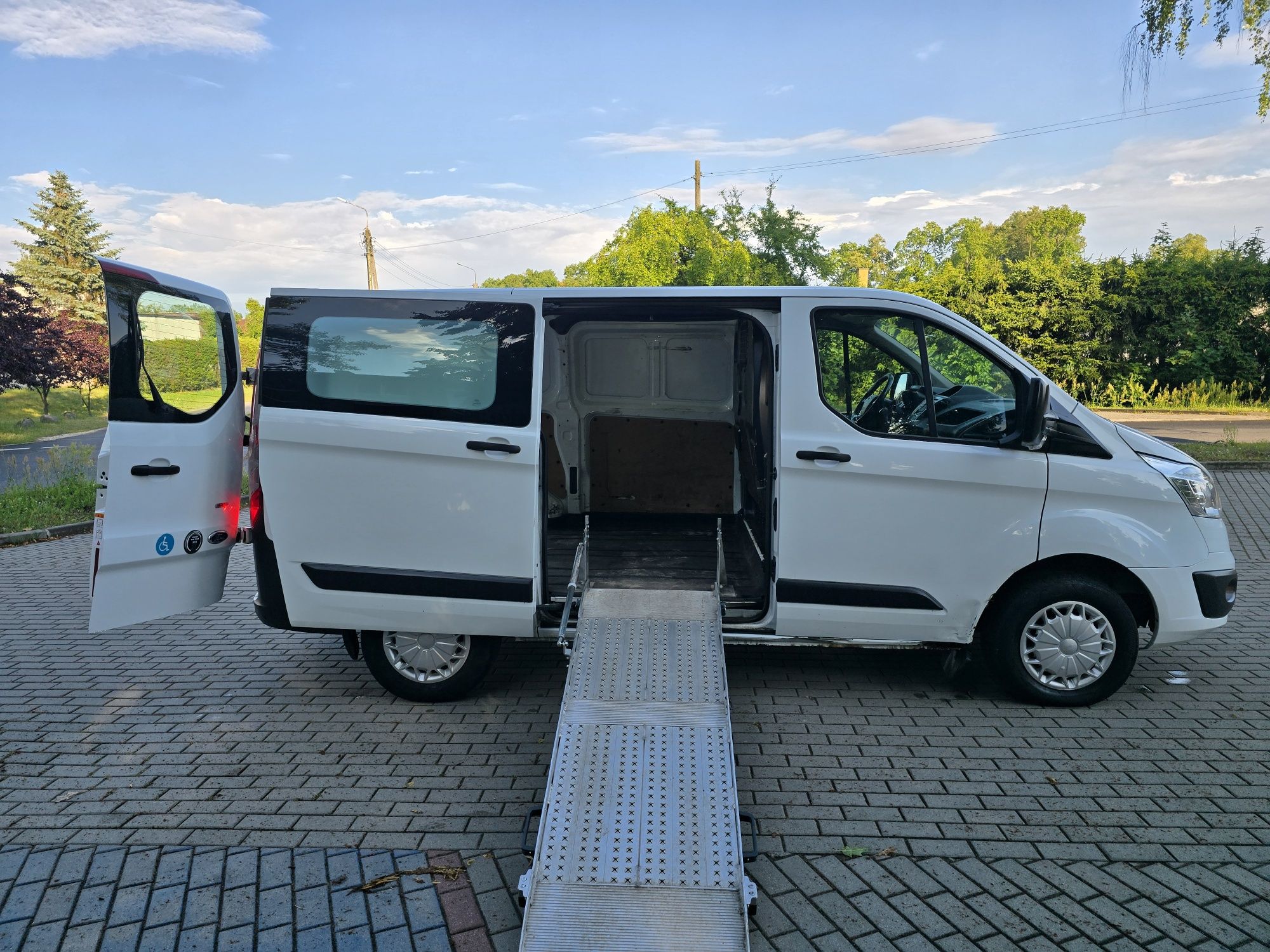 Ford Transit Custom 2.2 125 p.s Klima Elektryka Tempomat