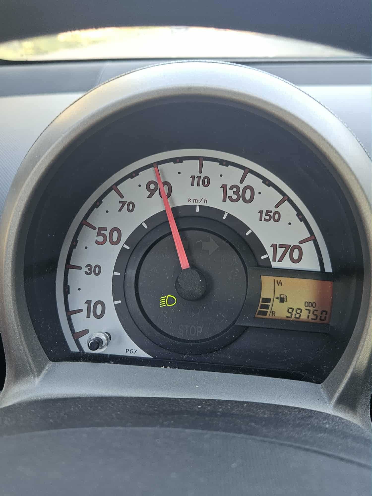 Carro Peugeot 107
