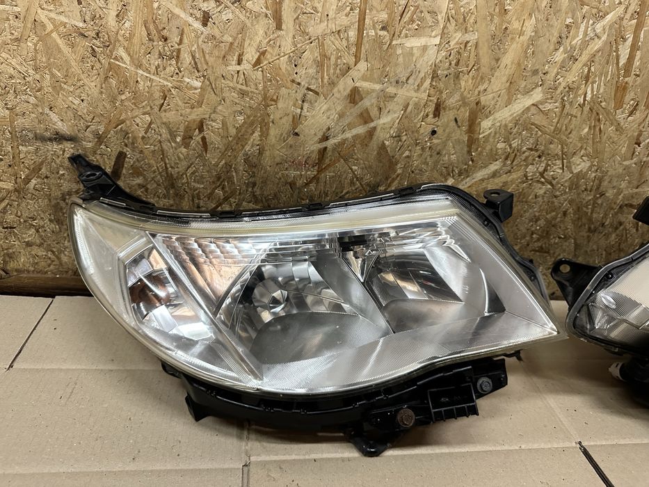Передні фари Субару Форестер 3 Subaru Forester 3 2008—2012