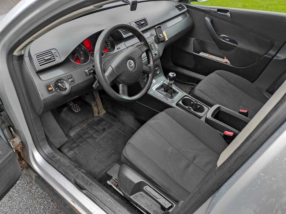 VW Passat B6  1.9TDI ; 2005r ; licznik 403tyś.km