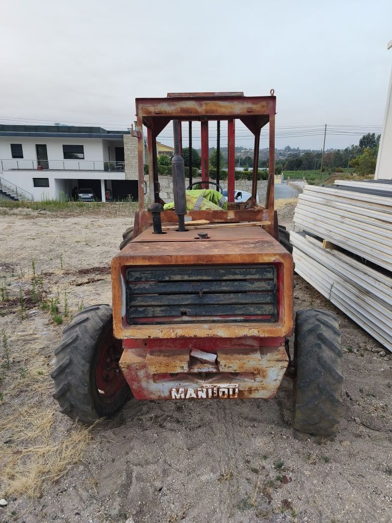 Empilhador marca Manitou, disel