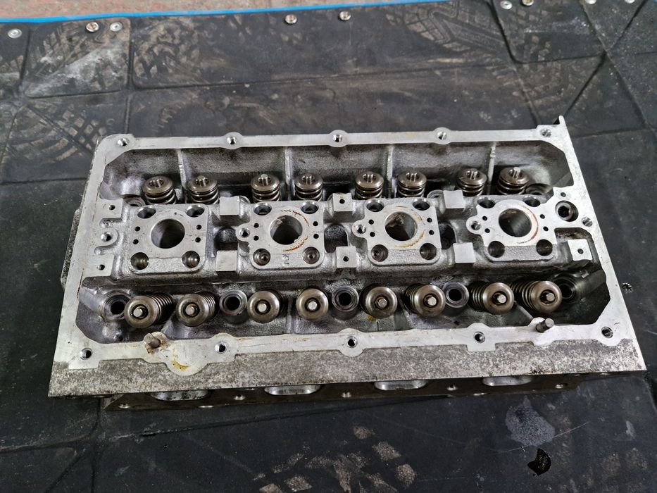 Głowica VW 1.4 16V po kompleksowej regeneracji