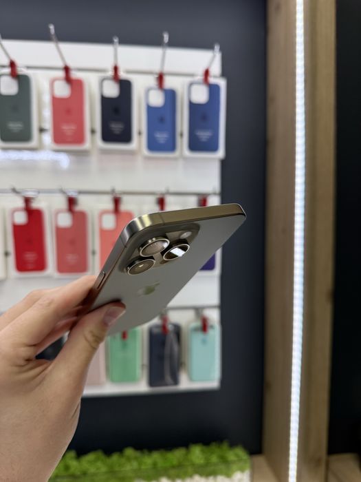 iPhone 15 Pro Max 256GB Natural Titanium