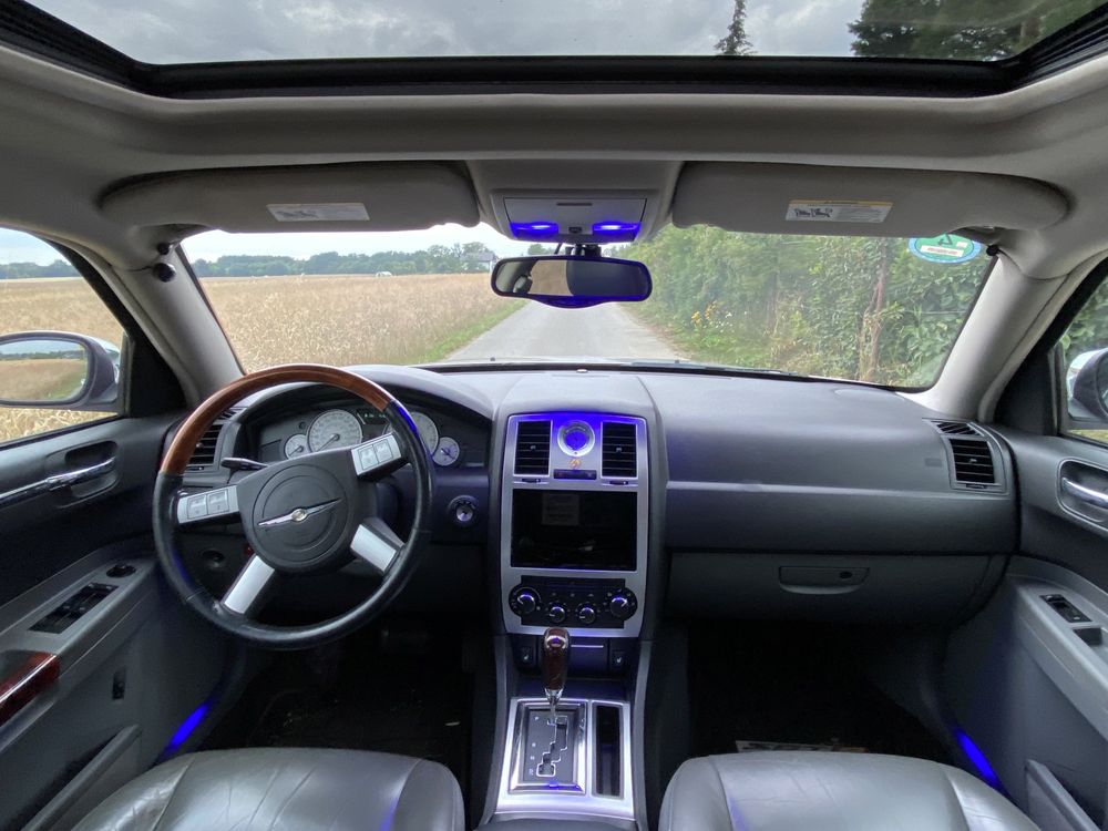 300C 5.7 Hemi 340KM koła 22’