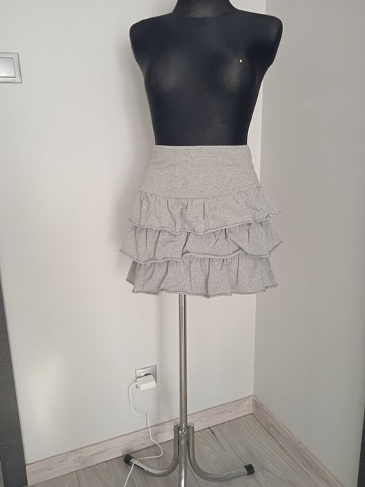 Spódniczka r.36 sportowa