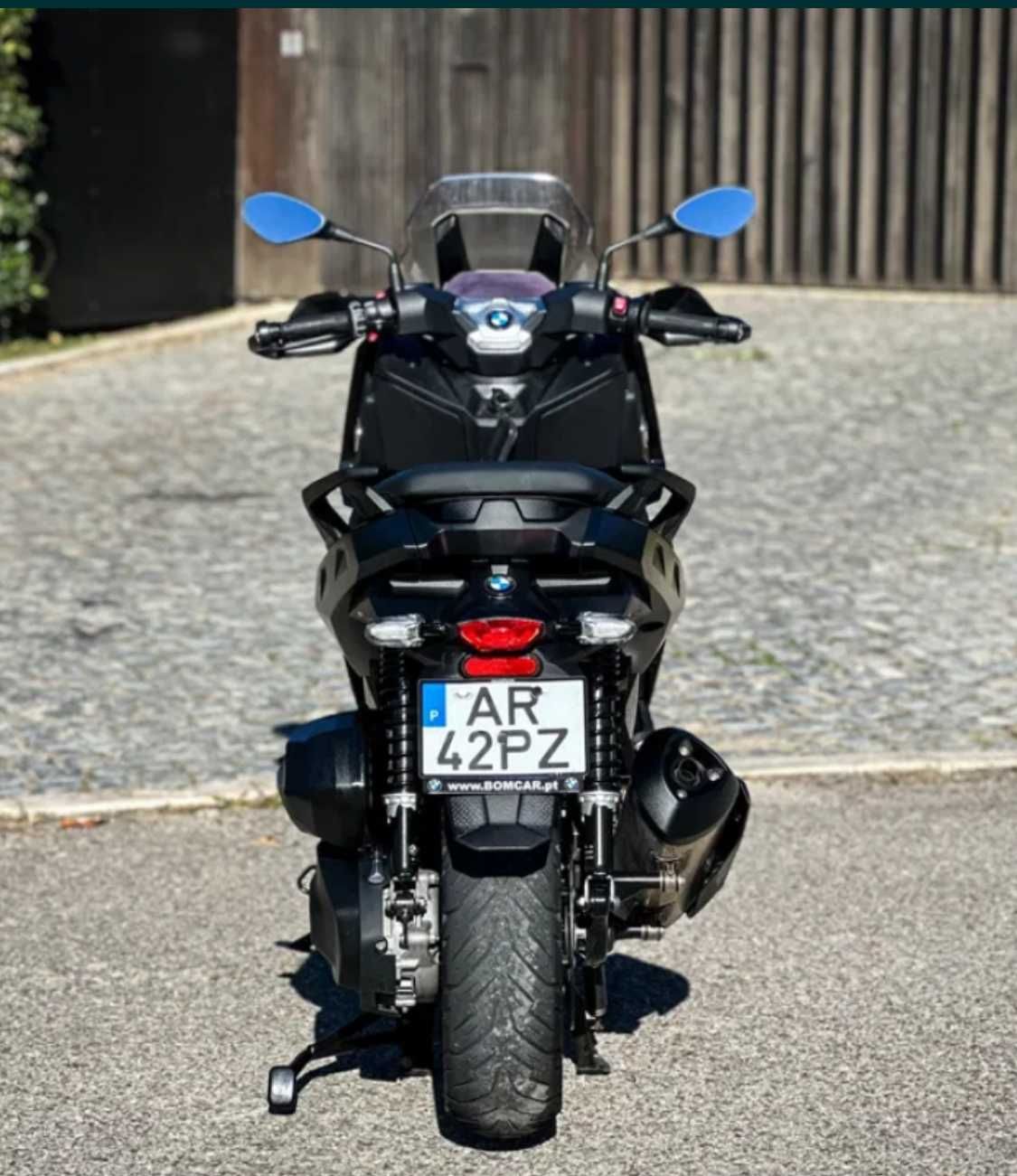 BMW C400X Connectivity como nova