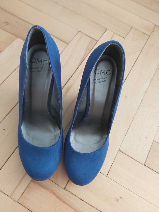 Buty na koturnie rozmiar 37