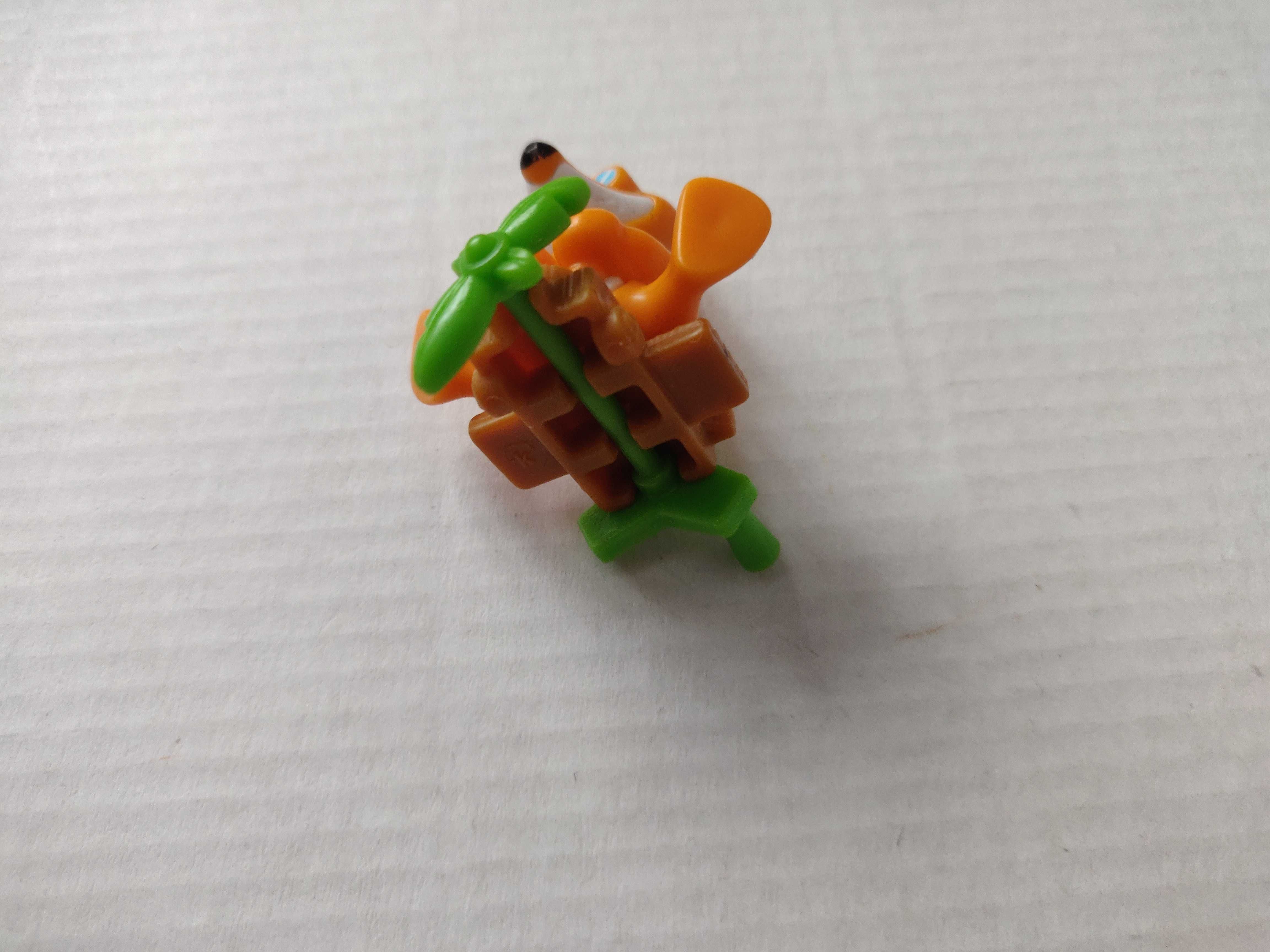 Kinder surprise животные Applaydu Лис на летательном аппарате.