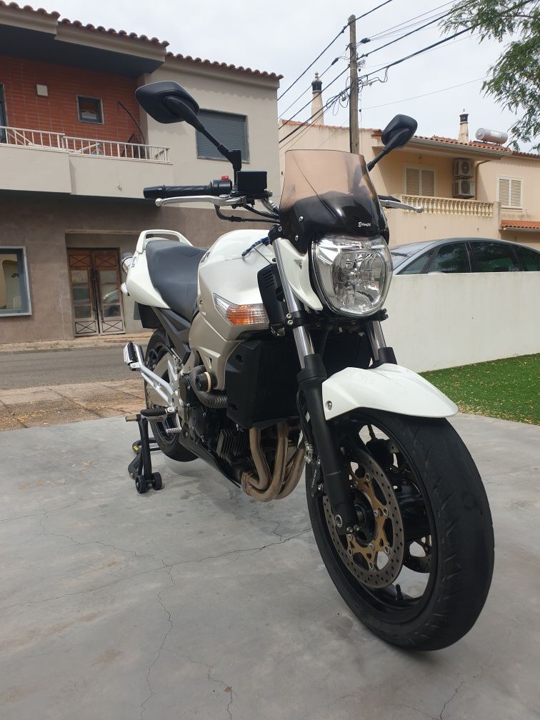 Suzuki gsr600 k9