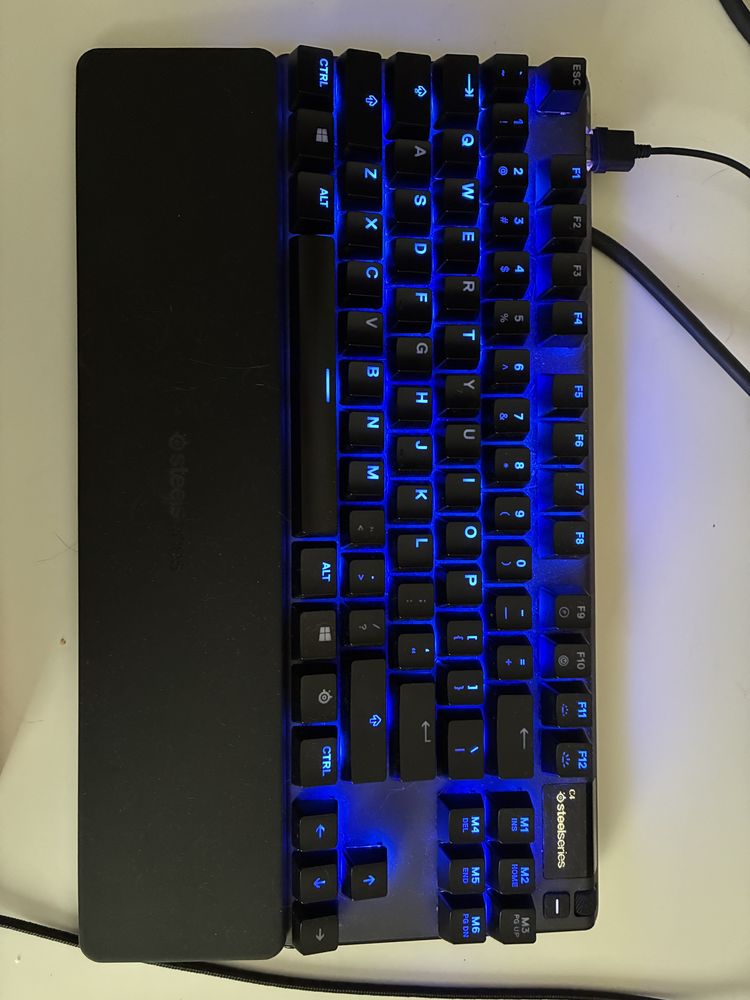 Klawiatura mechaniczna Steelseries apex 7