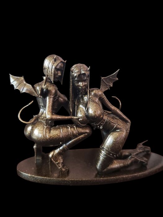 Демонесы фигурка, статуэтка.