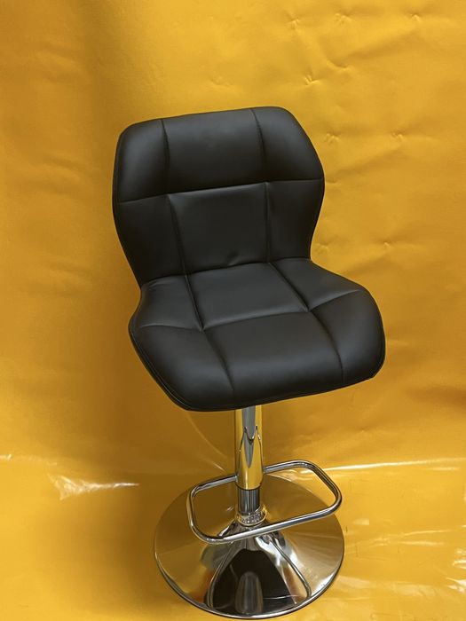 Nowoczesne krzesła barowe/hokery