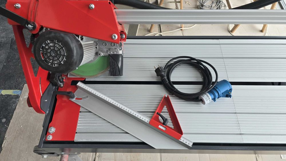 Przecinarka do płytek stołowa 1200W Rubi DC-250