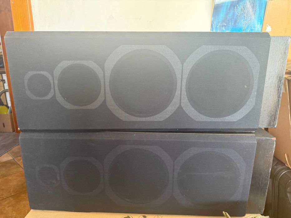 kolumny wysokie czarne