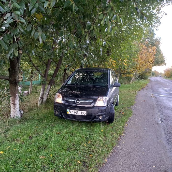 Opel Meriva легковий універсал-В