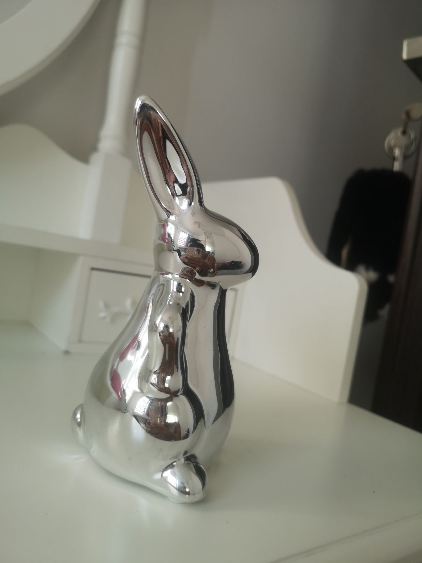 Figurka srebrny zajączek królik lustrzany