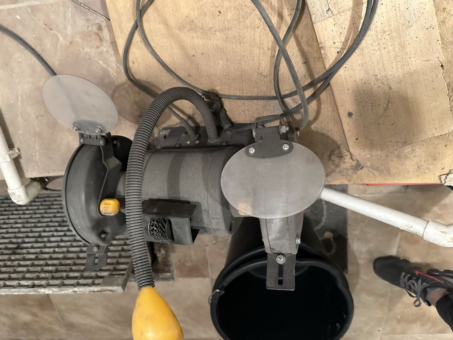 Szlifierka Stołowa z Lampka